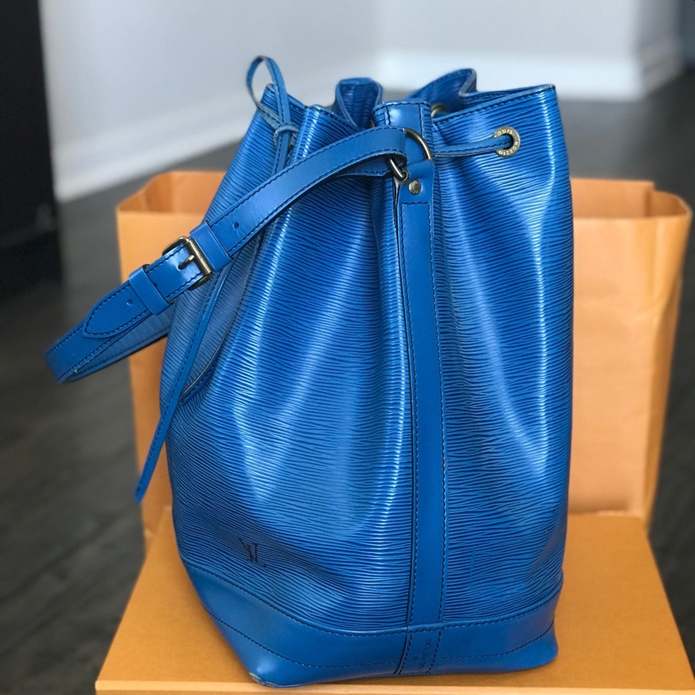 Authentic Louis Vuitton Noe GM Blue - Picture 2 of 8
